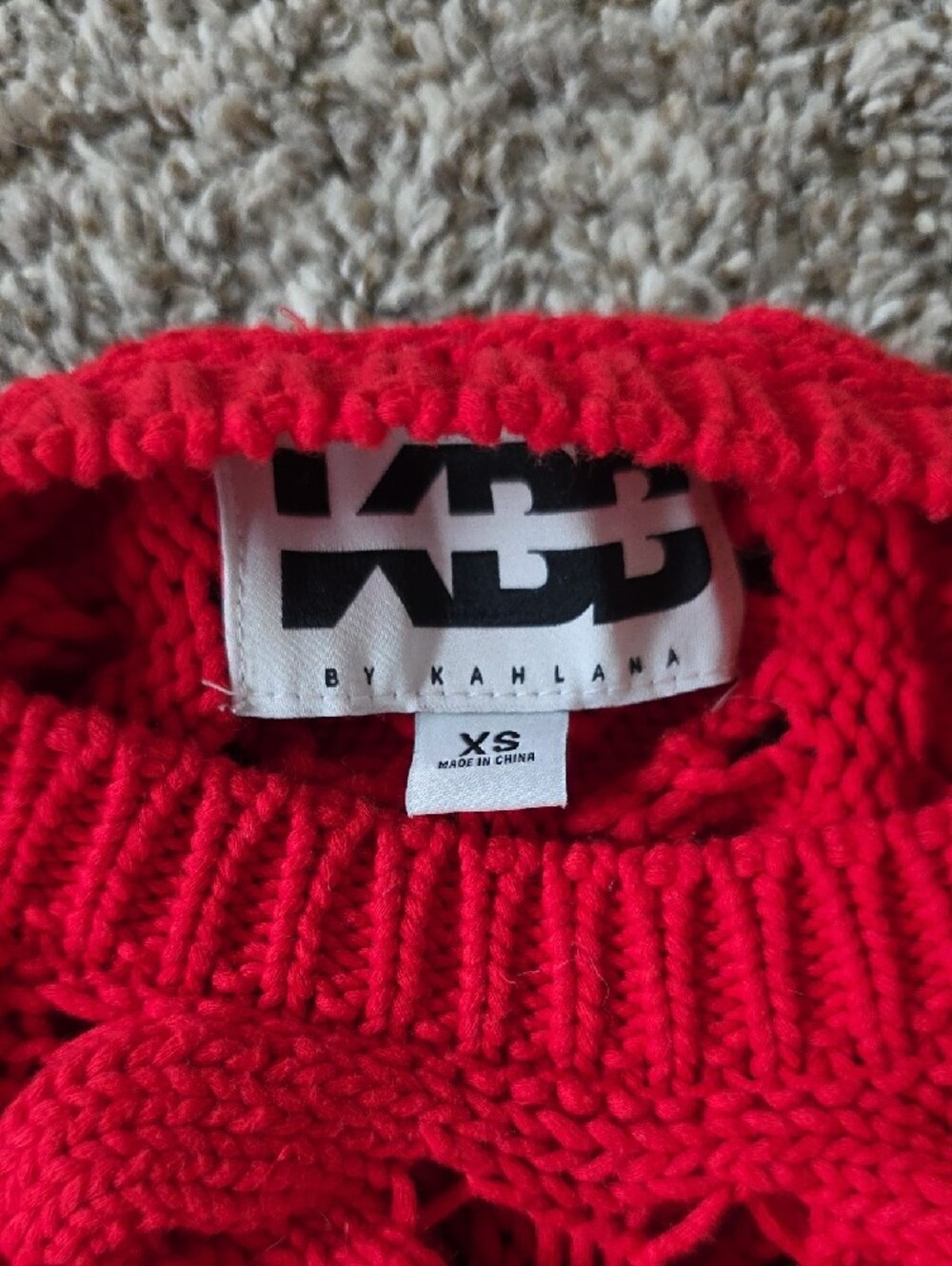 Chunky Cable Knit Sweater - Red - Picture 2 of 5